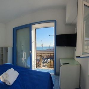 B&B Acquamarine